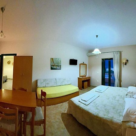 Hotel Odyssion Vasiliki  Luaran gambar