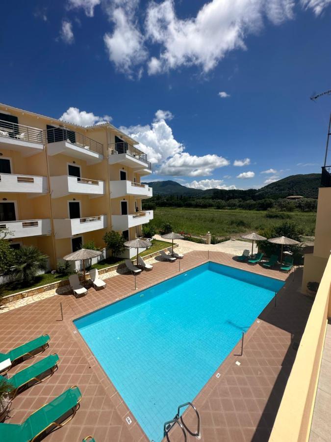 Hotel Odyssion Vasiliki  Luaran gambar